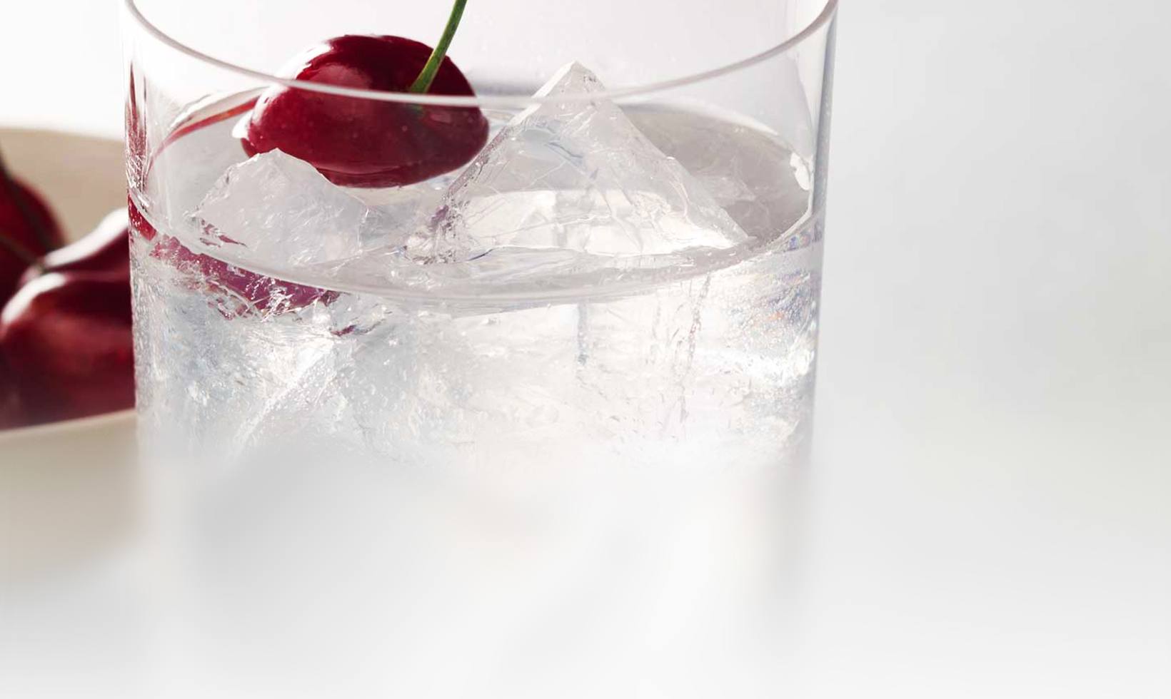 Cherry Noir On The Rocks Cocktail Recipe GREY GOOSE