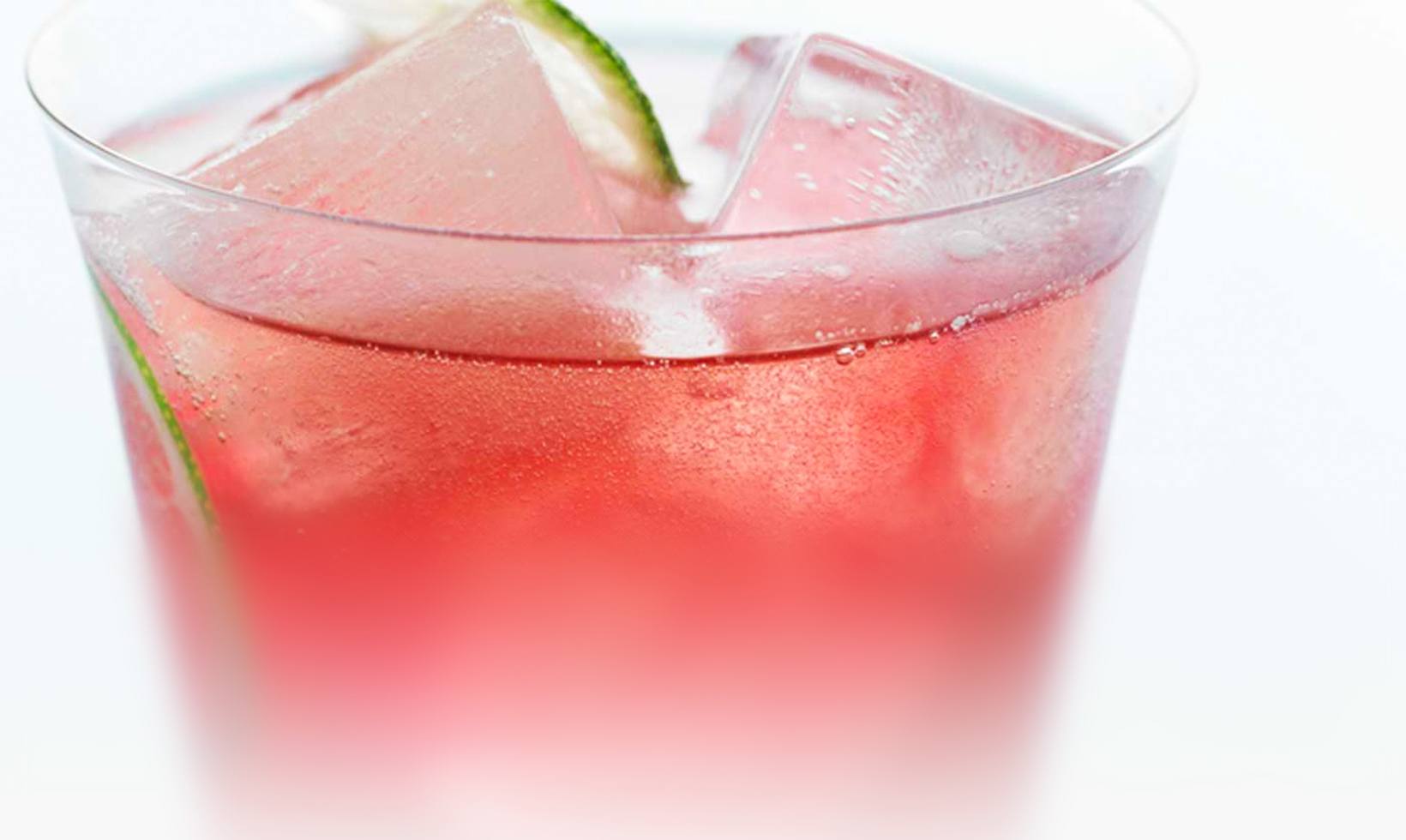 Cape Fizz Cocktail Recipe Cranberry Vodka Soda GREY GOOSE