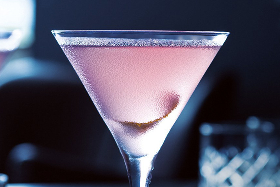 Behind The Bar | Cosmopolitan Cocktail Recipe