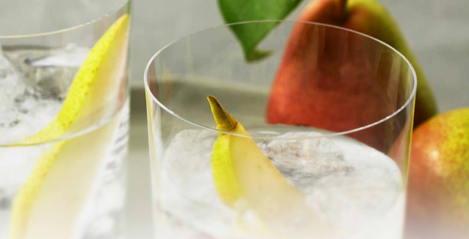 La Poire on the Rocks Cocktail Recipe GREY GOOSE