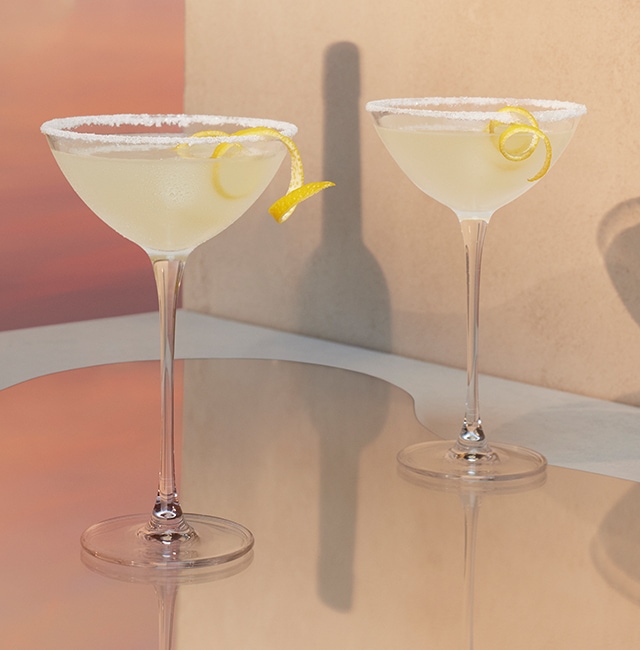 https://www.greygoose.com/binaries/content/gallery/greygoose/cocktails/le-citron/lemon-drop/lemon-drop-martini-portrait-640x650.jpg