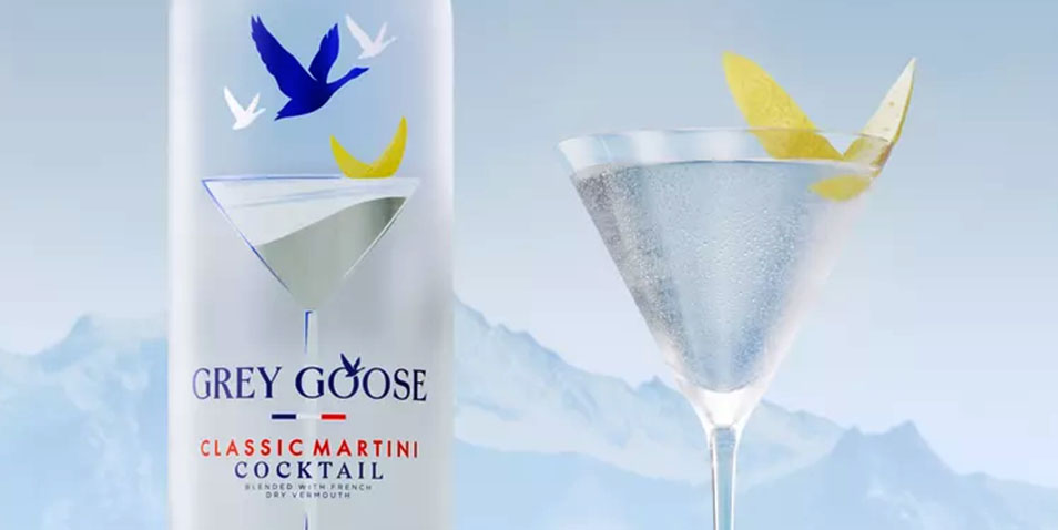 What is the best way to drink the GREY GOOSE® Classic Martini Cocktail in a Bottle?