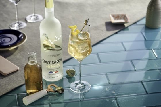 Six Second Cocktails - La Vanille Spritz | Grey Goose Vodka