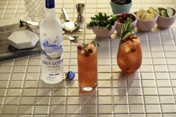 Six Second Cocktails - Sea Breeze | Grey Goose Vodka